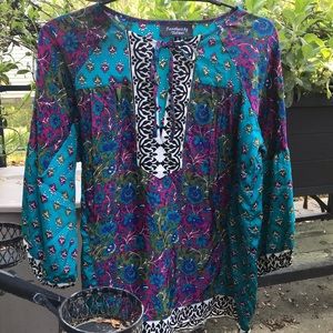 Colorful & Gorgeously Printed Floral Shirt!